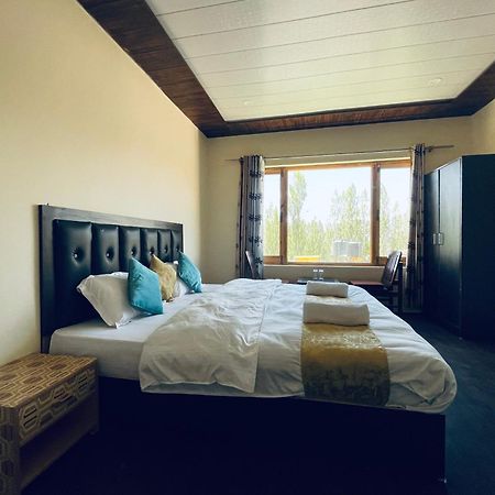 Zlatan Guest House Leh Ngoại thất bức ảnh